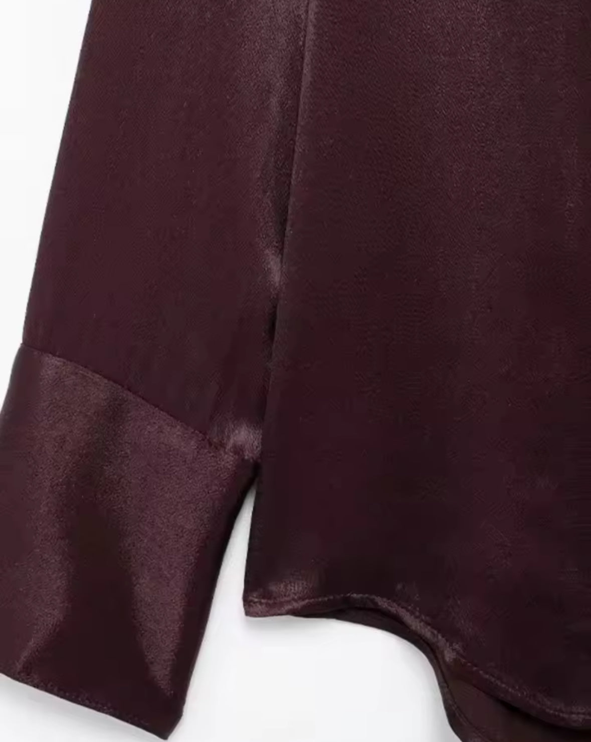 Blusa satén color vino